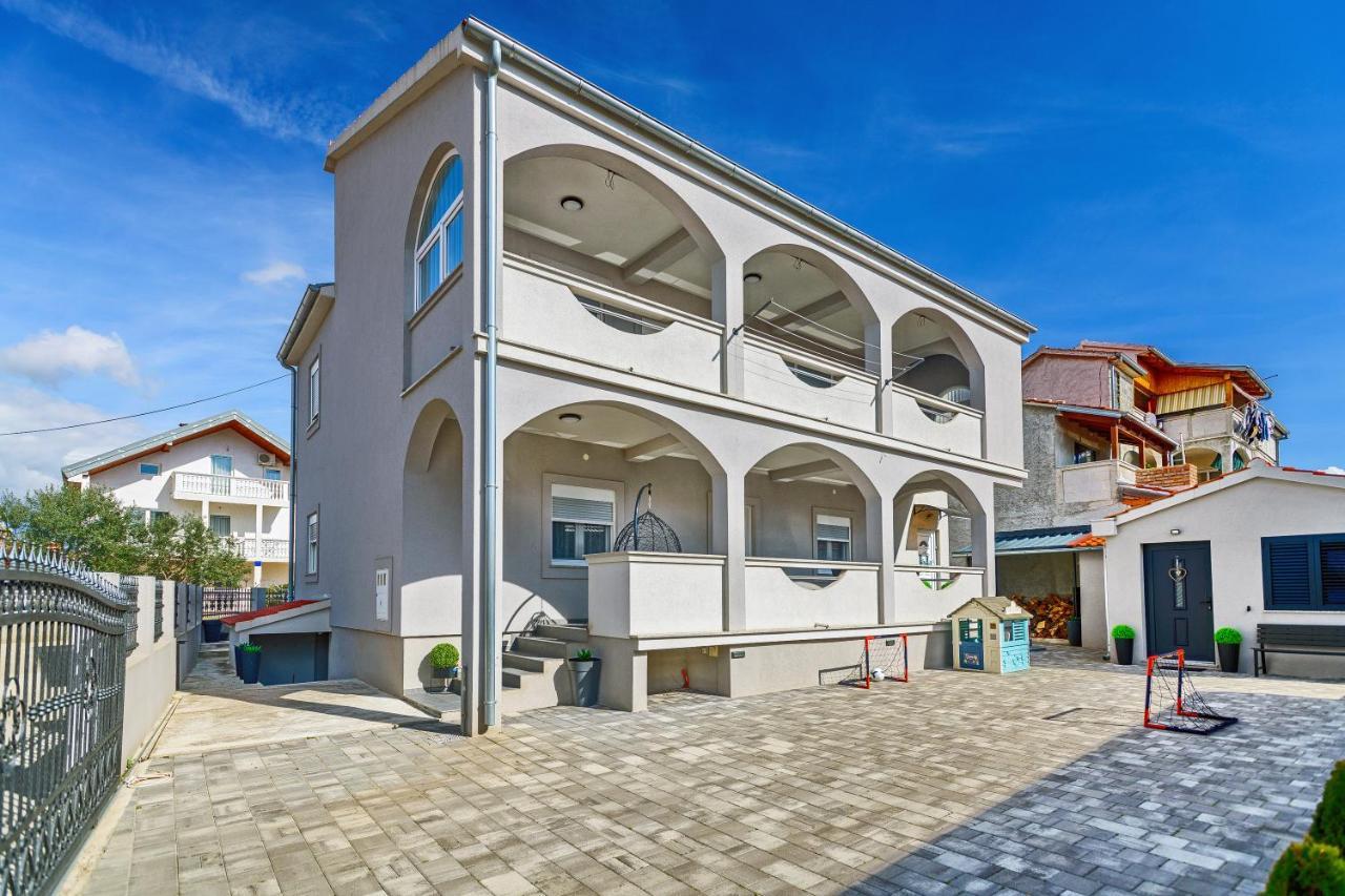 Holiday Apartment -ザダル エクステリア 写真