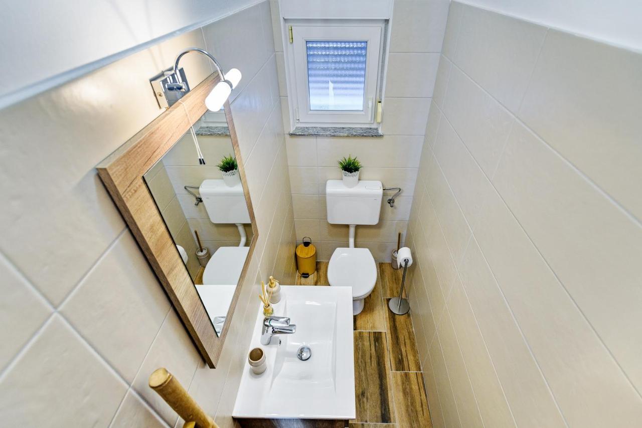 Holiday Apartment -ザダル エクステリア 写真